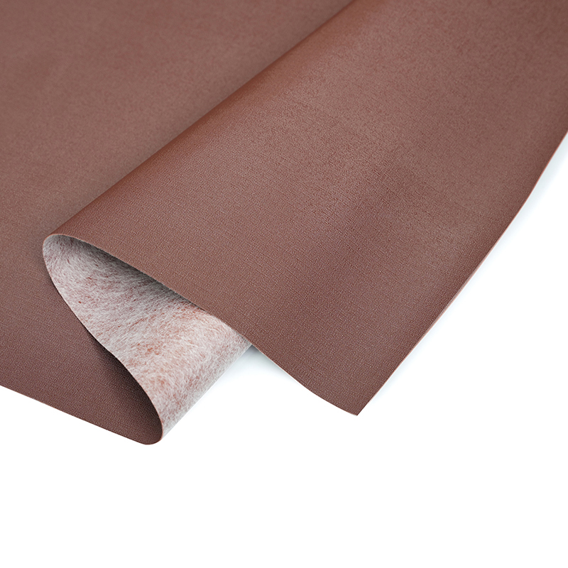 Leathar sintéiseach cusutomized do sandals